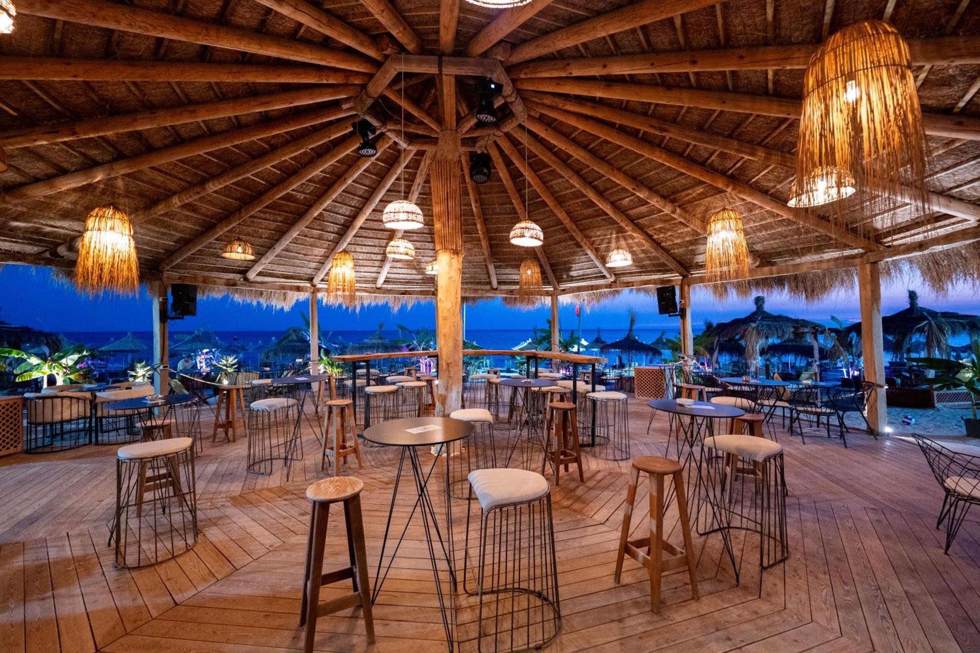 Domi Beach Valley Dhërmi Екстериор снимка