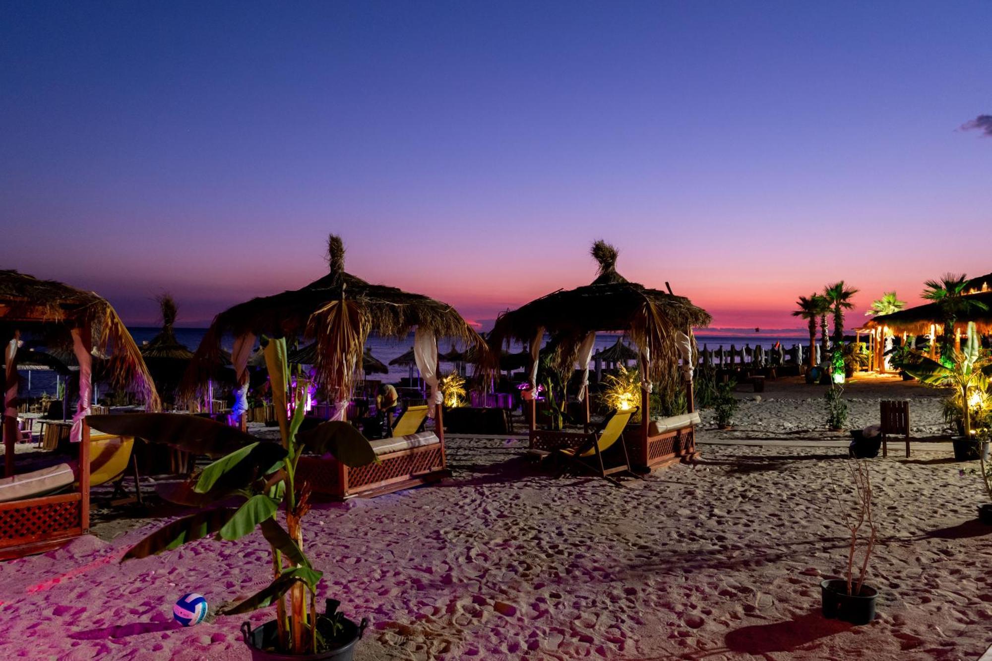 Domi Beach Valley Dhërmi Екстериор снимка