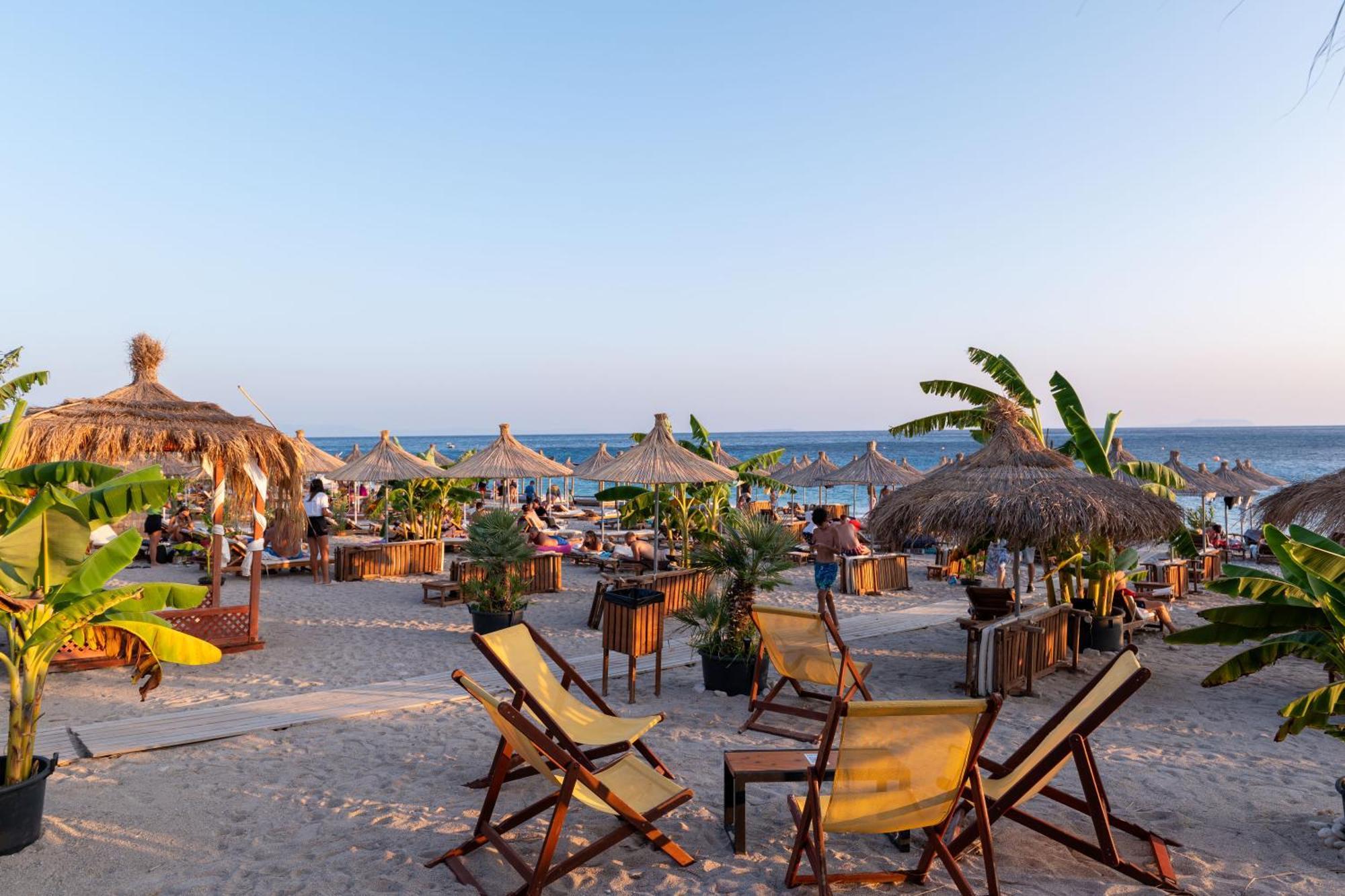 Domi Beach Valley Dhërmi Екстериор снимка