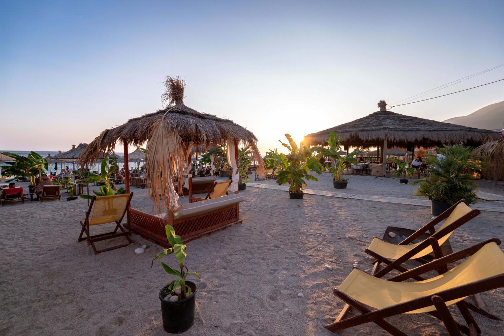 Domi Beach Valley Dhërmi Екстериор снимка