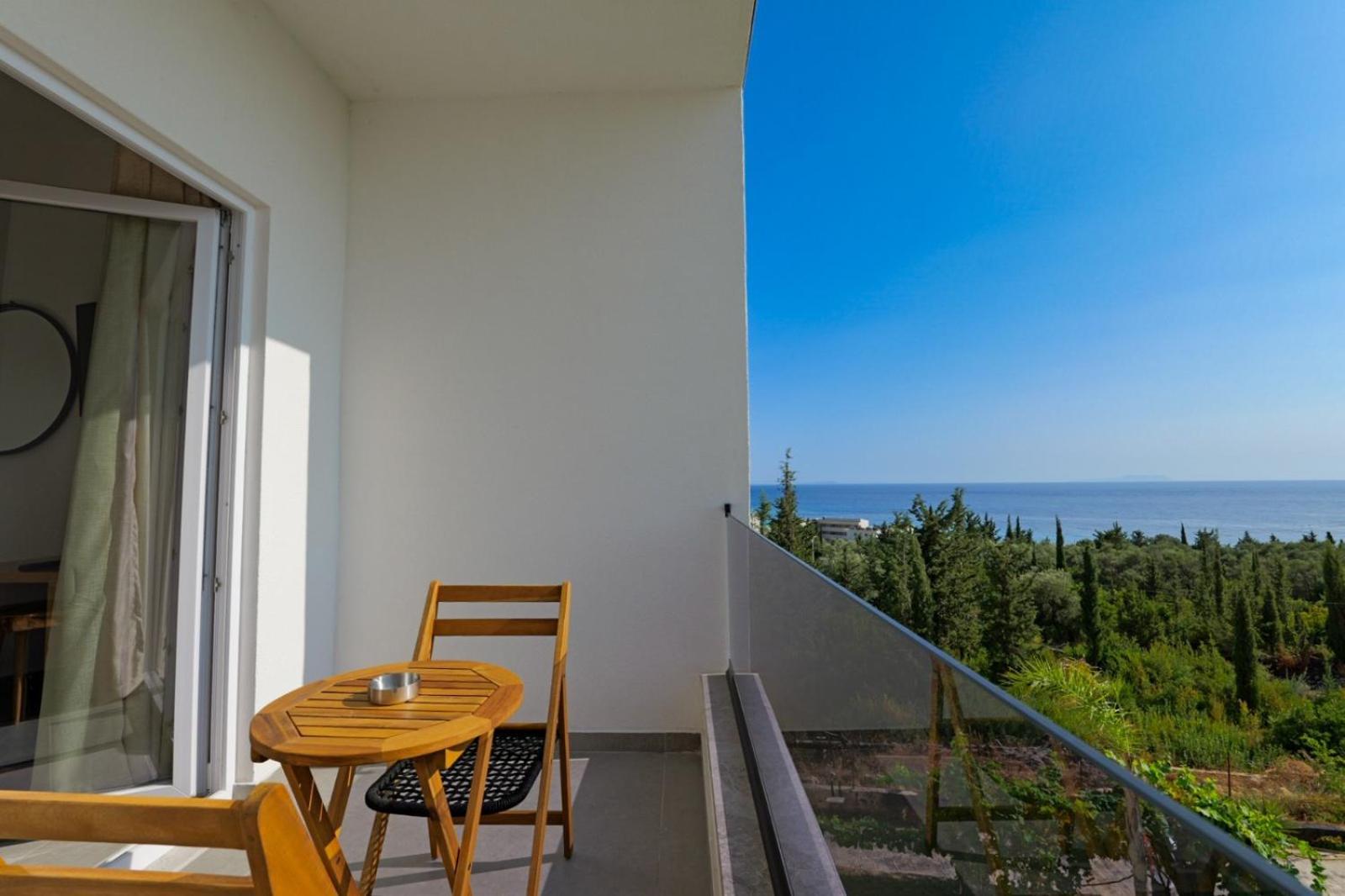 Domi Beach Valley Dhërmi Екстериор снимка